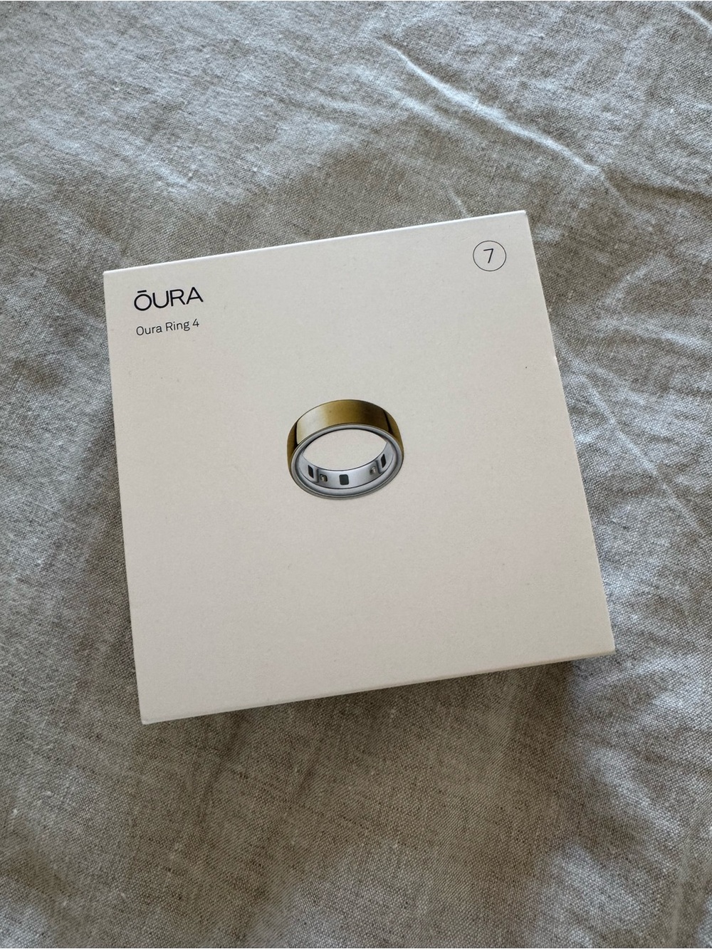 Oura Ring 4 Gold with Box - Size 7